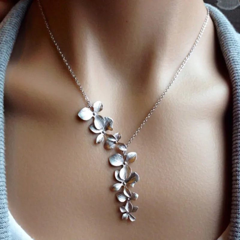 Collier Fleur en Argent Vintage