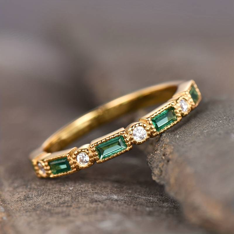 Bague en Or Vintage avec Zircon Vert